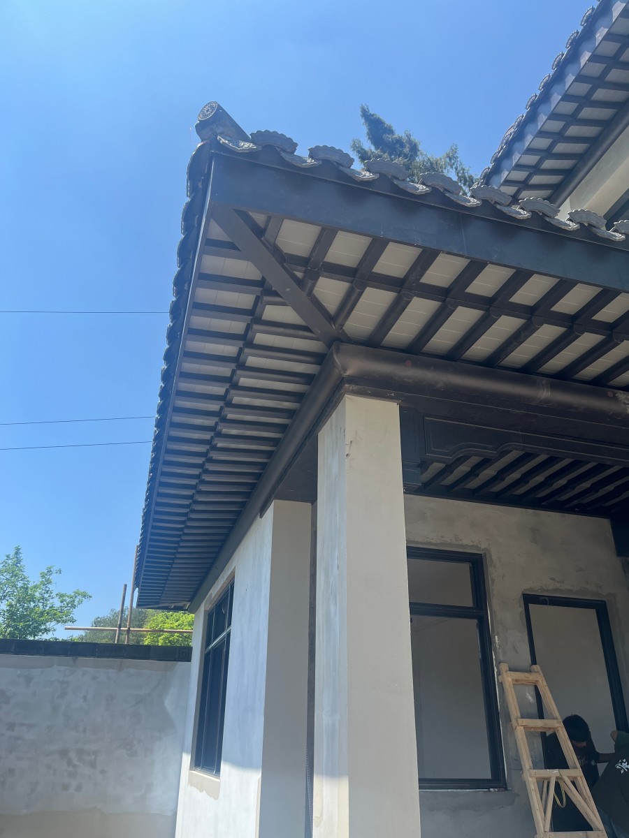 铝代木技术推动绿色建筑材料应用